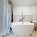 Βίλα Beautiful Longere With Pool