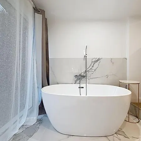 Villa Beautiful Longere With Pool