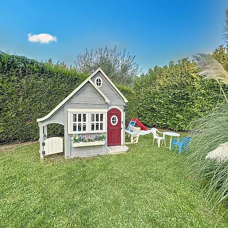 Beautiful Longere With Pool Vila *